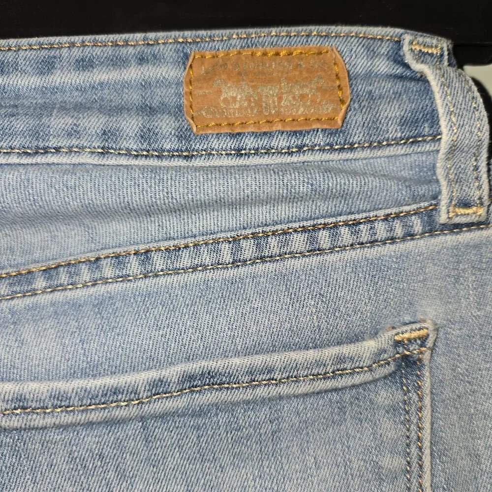 Levi's Women's Skinny Jeans, W26 L30 #1 - Picture 7 of 12